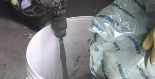 如何防止防水涂膜開裂