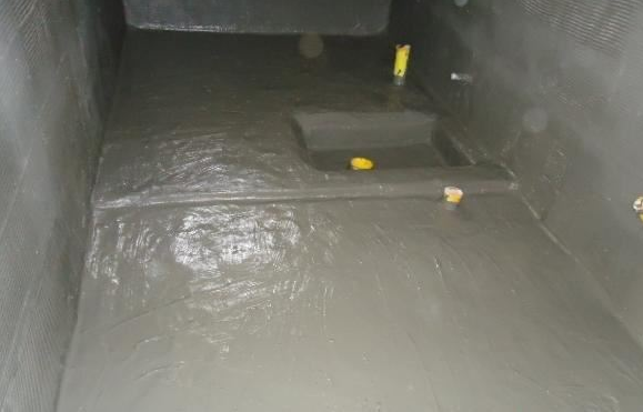 聚合物水泥基防水涂料如何使用？